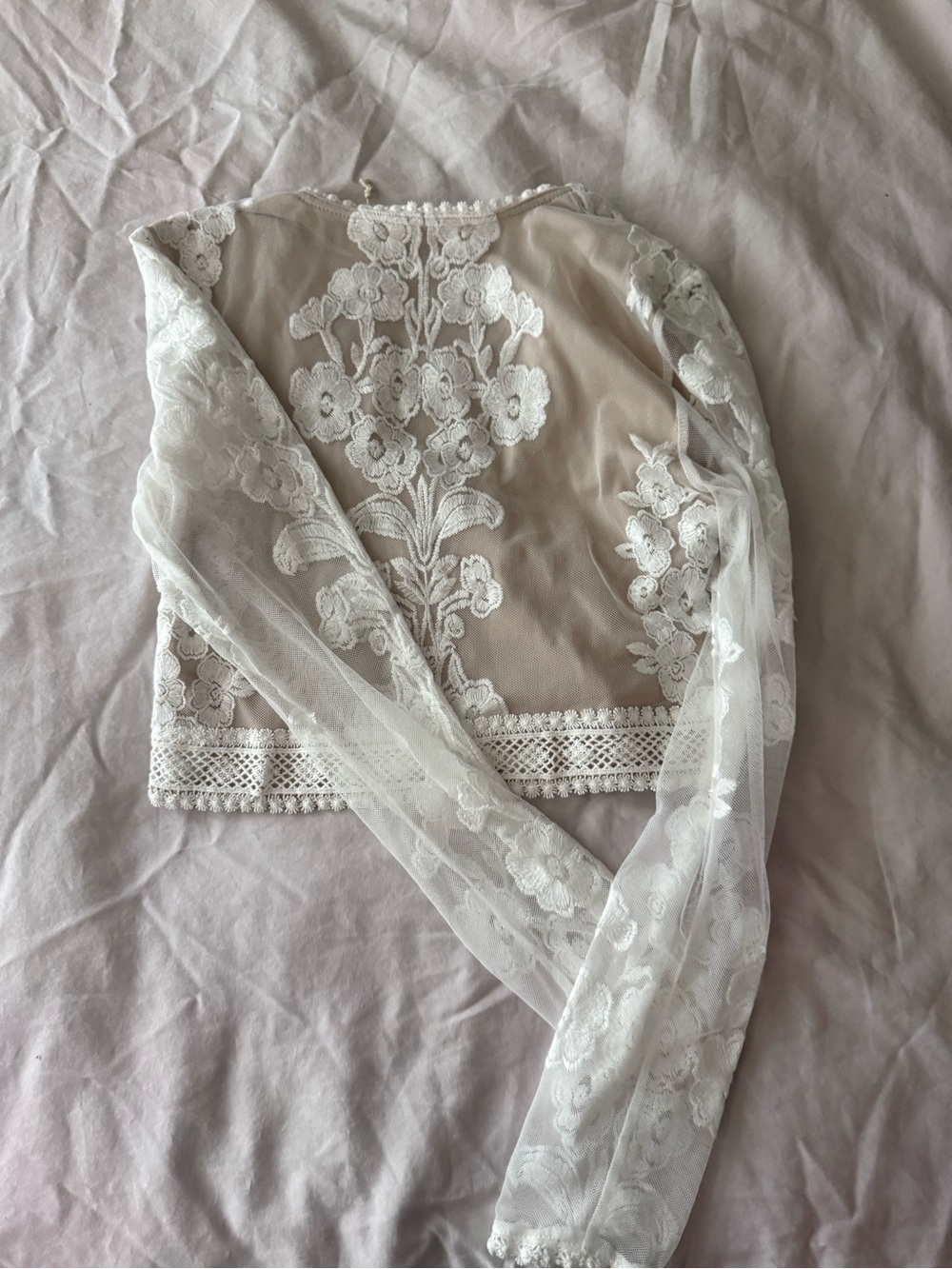 NWT Altar'd State Arissa Floral Embroidered Top - Picture 7 of 8